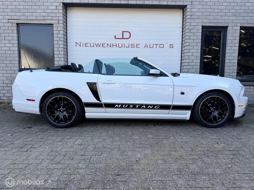 Ford Mustang - Afbeelding 14 van 18