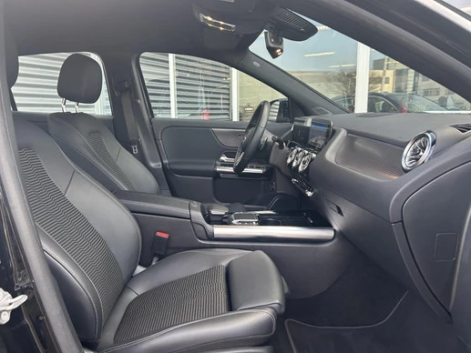 Mercedes-Benz EQA - Afbeelding 17 van 30