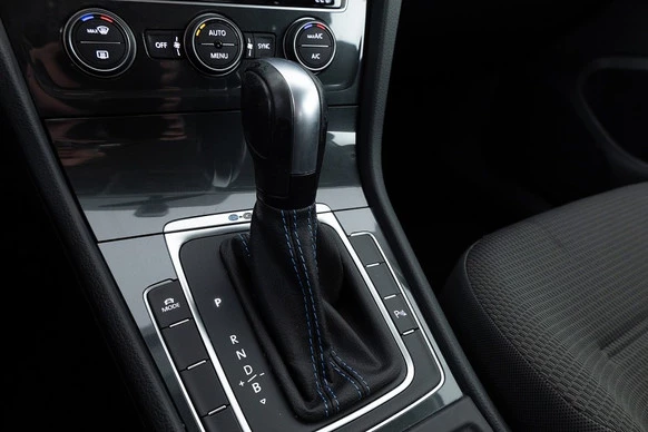 Volkswagen e-Golf - Afbeelding 17 van 30