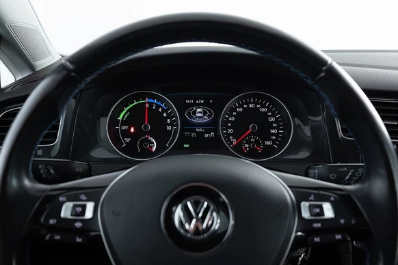 Volkswagen e-Golf - Afbeelding 21 van 30