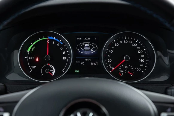 Volkswagen e-Golf - Afbeelding 22 van 30