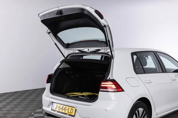 Volkswagen e-Golf - Afbeelding 25 van 30