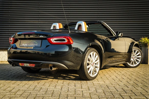 Fiat 124 Spider - Afbeelding 2 van 30