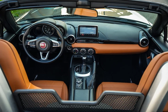 Fiat 124 Spider - Afbeelding 3 van 30