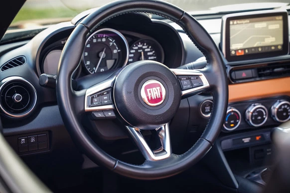 Fiat 124 Spider - Afbeelding 8 van 30