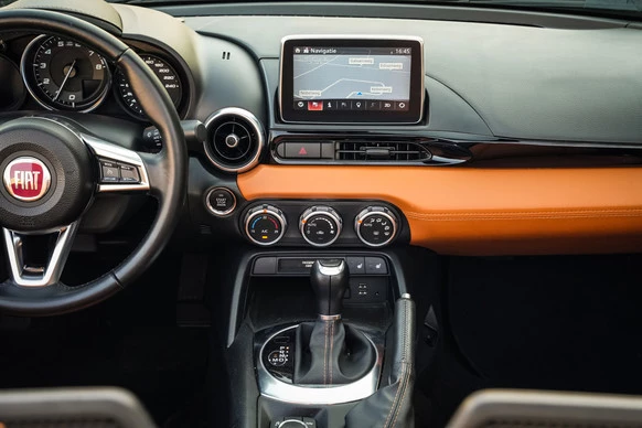 Fiat 124 Spider - Afbeelding 9 van 30