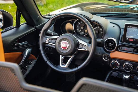 Fiat 124 Spider - Afbeelding 10 van 30