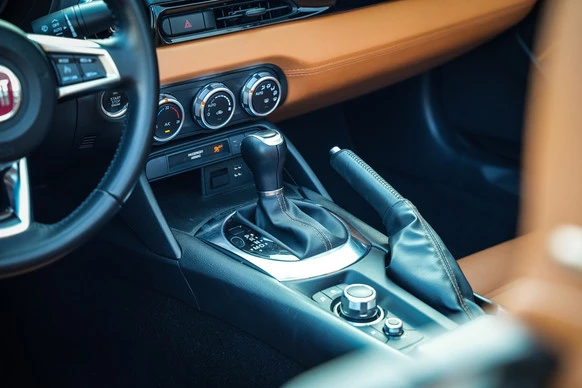 Fiat 124 Spider - Afbeelding 11 van 30