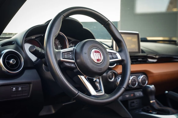 Fiat 124 Spider - Afbeelding 28 van 30