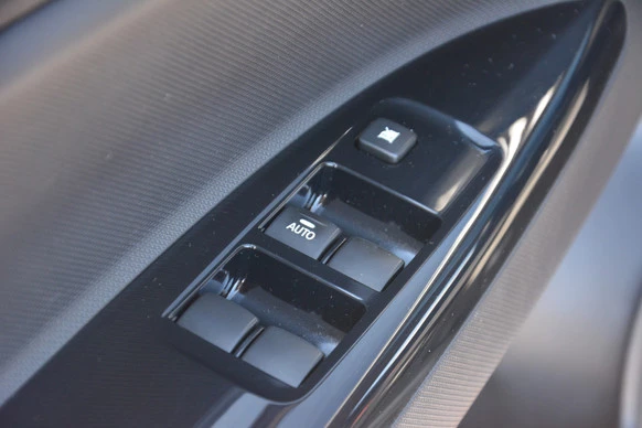 Mitsubishi Space Star - Afbeelding 20 van 29