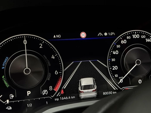 Volkswagen Touareg - Afbeelding 12 van 30