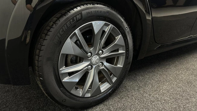 Peugeot e-208 - Afbeelding 14 van 30