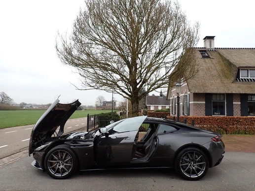 Aston Martin DB11 - Afbeelding 6 van 30