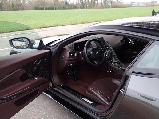 Aston Martin DB11 - Afbeelding 8 van 30