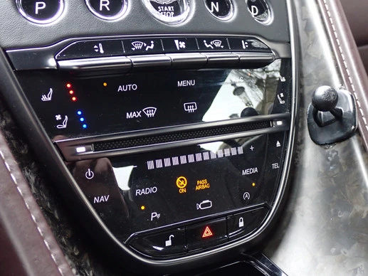 Aston Martin DB11 - Afbeelding 18 van 30