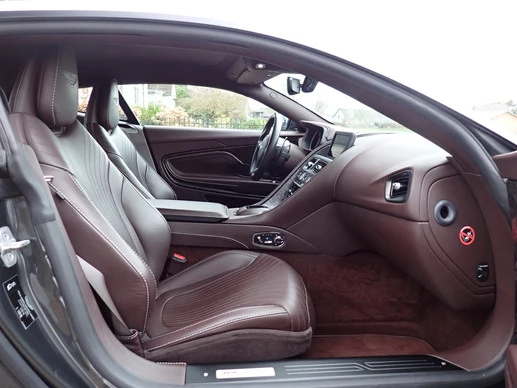 Aston Martin DB11 - Afbeelding 27 van 30