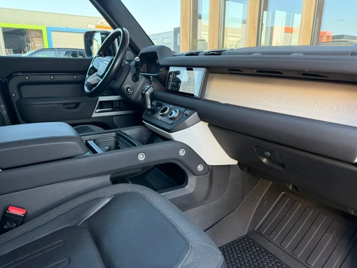 Land Rover Defender - Afbeelding 10 van 16
