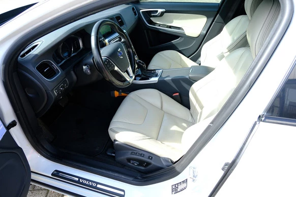 Volvo V60 - Afbeelding 2 van 30