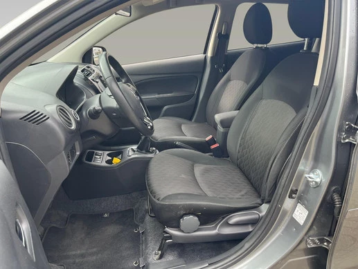 Mitsubishi Space Star - Afbeelding 19 van 25