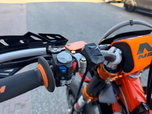 KTM  - Afbeelding 13 van 15