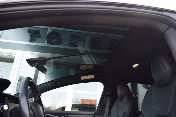 Tesla Model X - Afbeelding 14 van 25