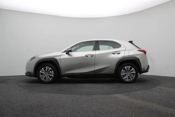 Lexus UX - Afbeelding 2 van 30