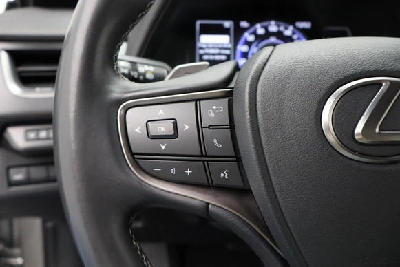 Lexus UX - Afbeelding 21 van 30