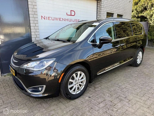 Chrysler Pacifica - Afbeelding 1 van 30