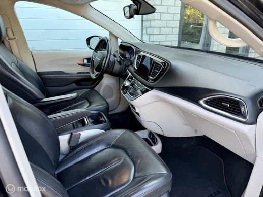 Chrysler Pacifica - Afbeelding 22 van 30