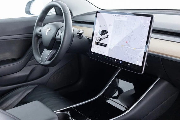 Tesla Model 3 - Afbeelding 3 van 30