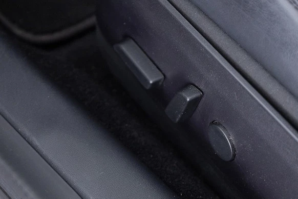 Tesla Model 3 - Afbeelding 12 van 30