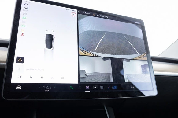 Tesla Model 3 - Afbeelding 18 van 30