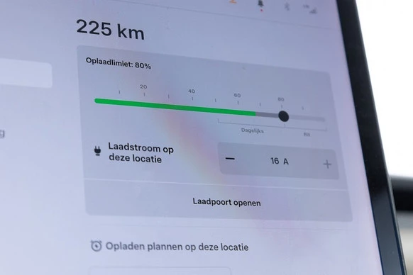 Tesla Model 3 - Afbeelding 19 van 30