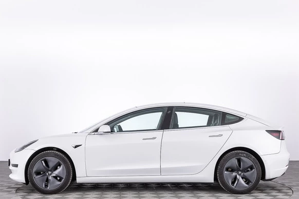 Tesla Model 3 - Afbeelding 24 van 30
