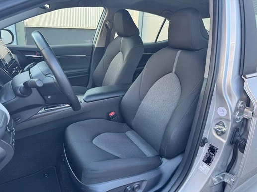 Toyota Camry - Afbeelding 4 van 20