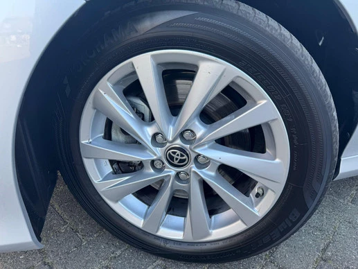 Toyota Camry - Afbeelding 19 van 20