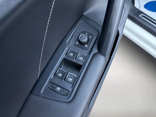 Volkswagen Tiguan - Afbeelding 16 van 30