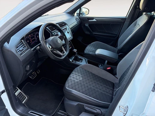 Volkswagen Tiguan - Afbeelding 18 van 30