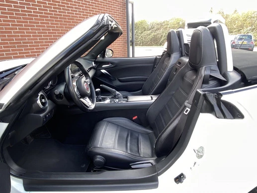 Fiat 124 Spider - Afbeelding 7 van 26