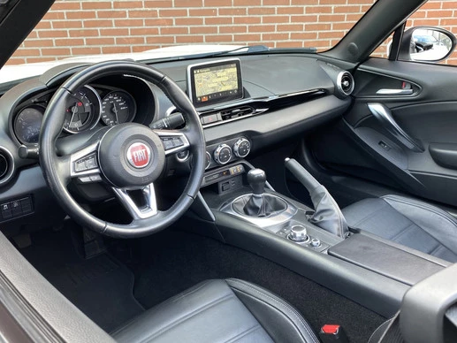 Fiat 124 Spider - Afbeelding 9 van 26