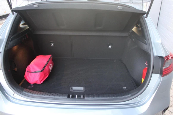 Kia Ceed - Afbeelding 14 van 30