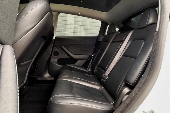 Tesla Model Y - Afbeelding 23 van 30