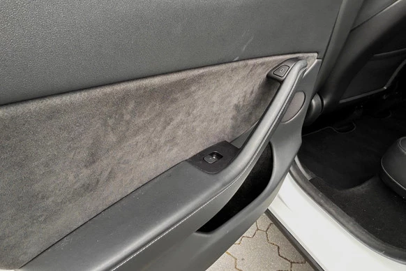 Tesla Model Y - Afbeelding 24 van 30