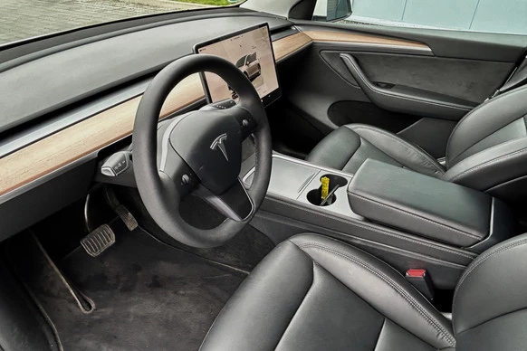 Tesla Model Y - Afbeelding 5 van 30