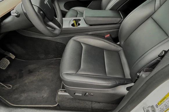 Tesla Model Y - Afbeelding 6 van 30