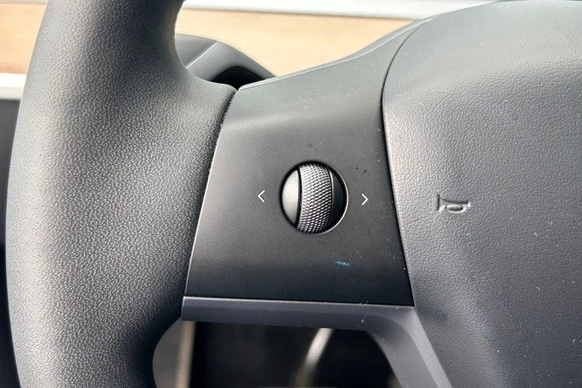 Tesla Model Y - Afbeelding 13 van 30
