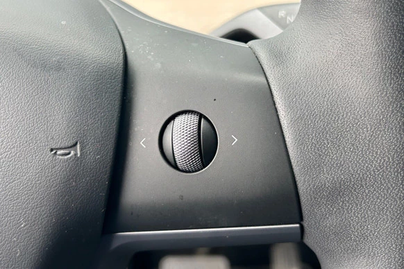 Tesla Model Y - Afbeelding 14 van 30