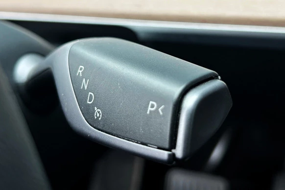 Tesla Model Y - Afbeelding 15 van 30