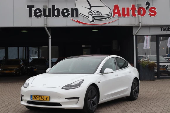 Tesla Model 3 - Afbeelding 1 van 30