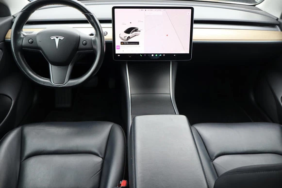 Tesla Model 3 - Afbeelding 2 van 30
